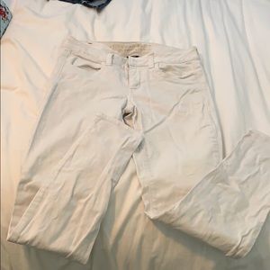 American eagle white skinny jeans